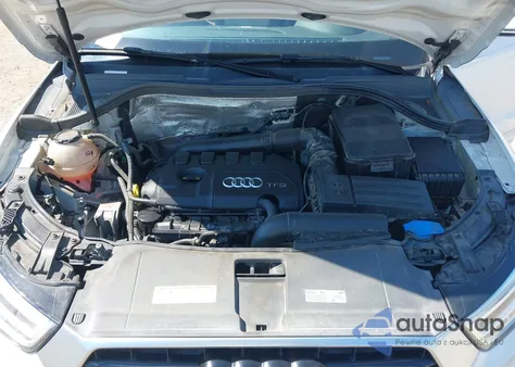 2018 Audi Q3 2.0T Premium/2.0T Sport Premium z USA, uszkodzony, nr VIN WA1HCCFS8JR031587